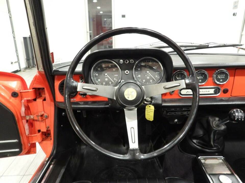 Image 6/15 de Alfa Romeo 1750 Spider Veloce (1969)