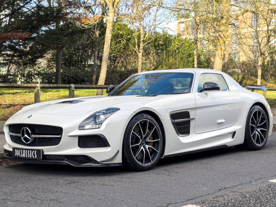Bild 1/28 von Mercedes-Benz SLS AMG Black Series (2013)