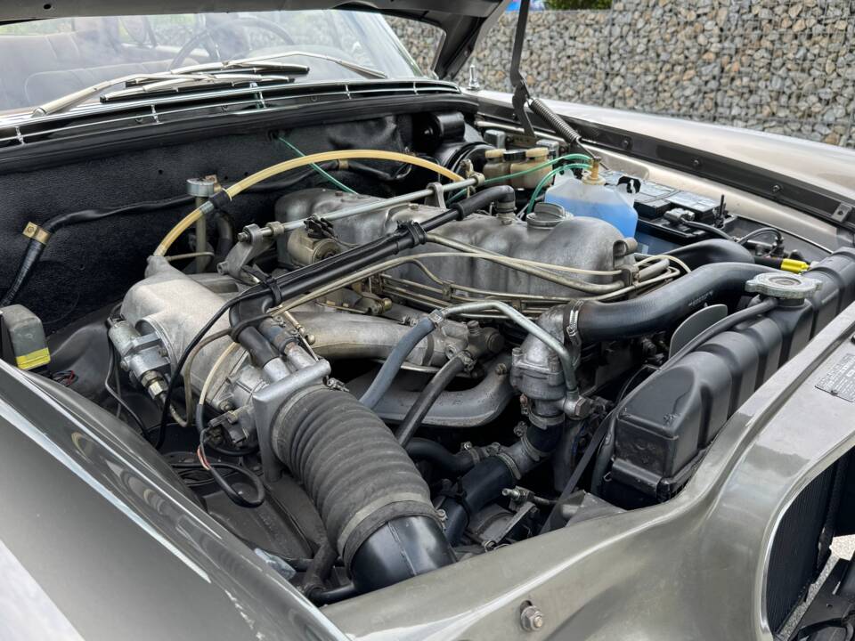 Image 41/47 of Mercedes-Benz 280 SE (1969)