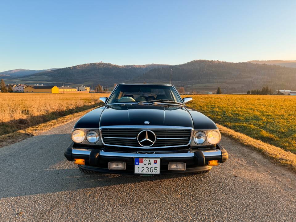 Image 6/12 of Mercedes-Benz 560 SL (1986)