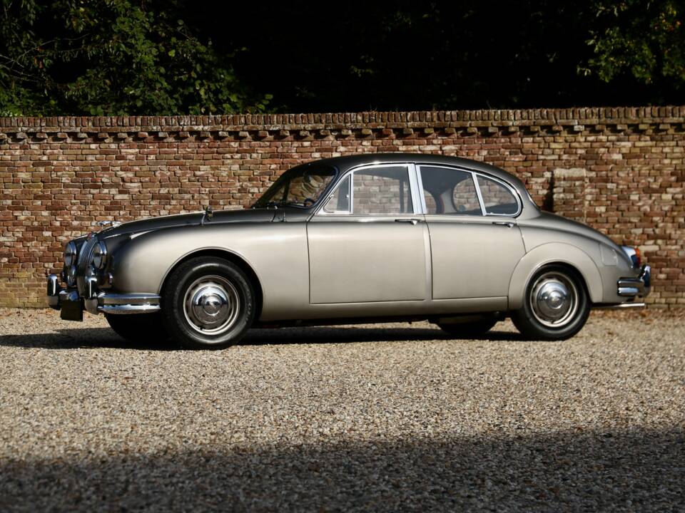 Bild 13/50 von Jaguar Mk II 3.4 (1966)