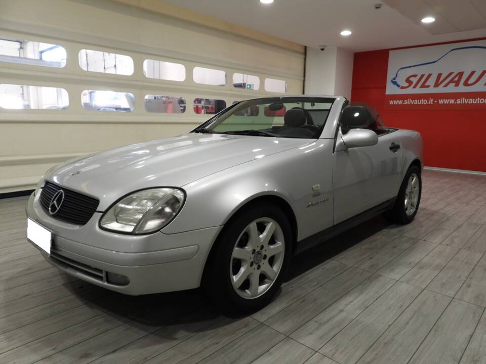 Image 3/7 of Mercedes-Benz SLK 200 (2000)