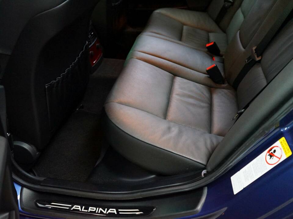 Image 28/45 of ALPINA B5 (2005)