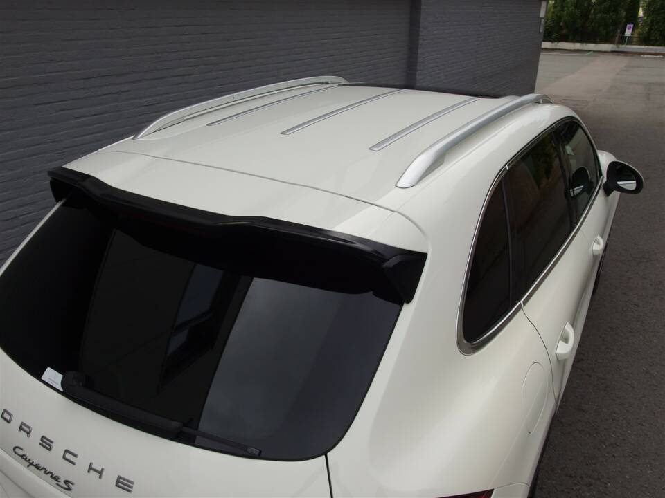 Bild 40/99 von Porsche Cayenne S (2010)
