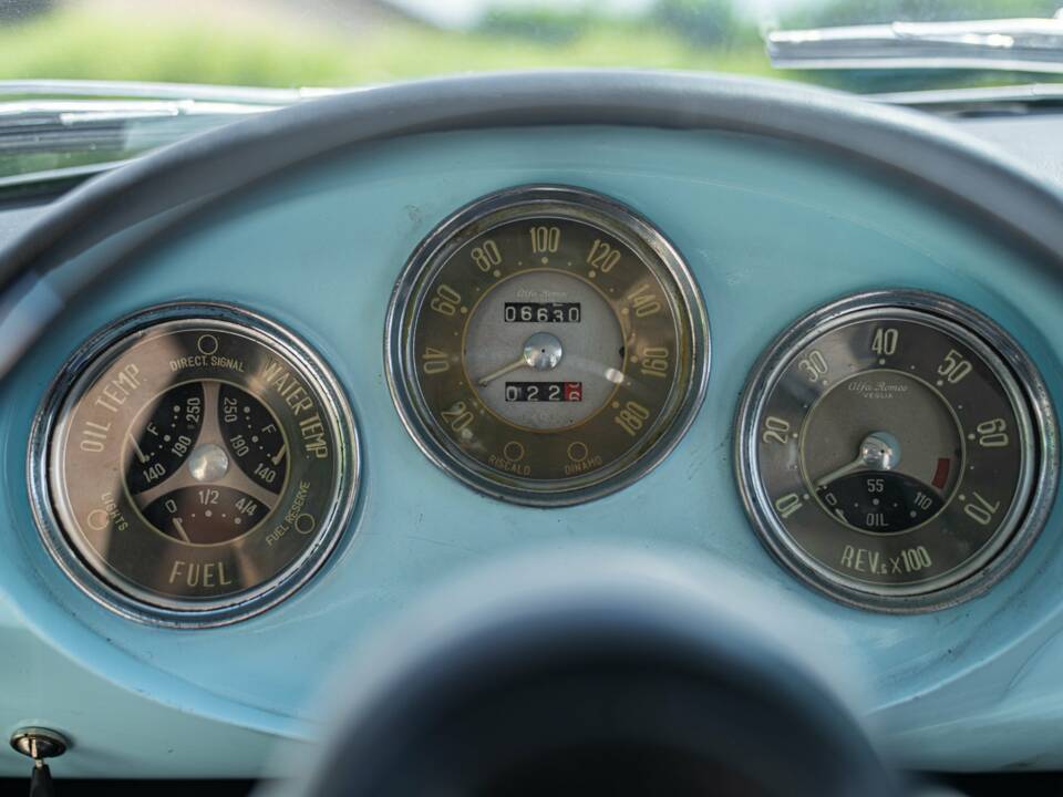 Image 41/50 of Alfa Romeo Giulietta Sprint (1960)