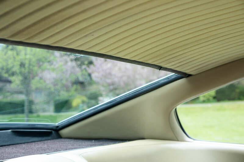 Image 28/43 de Aston Martin V8 (1974)