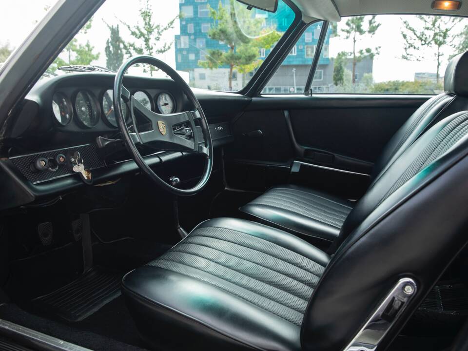 Image 21/27 of Porsche 911 2.0 T (1969)