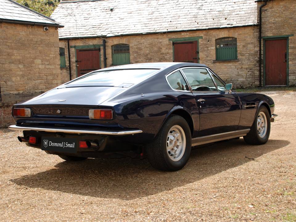 Afbeelding 4/12 van Aston Martin V8 (1977)