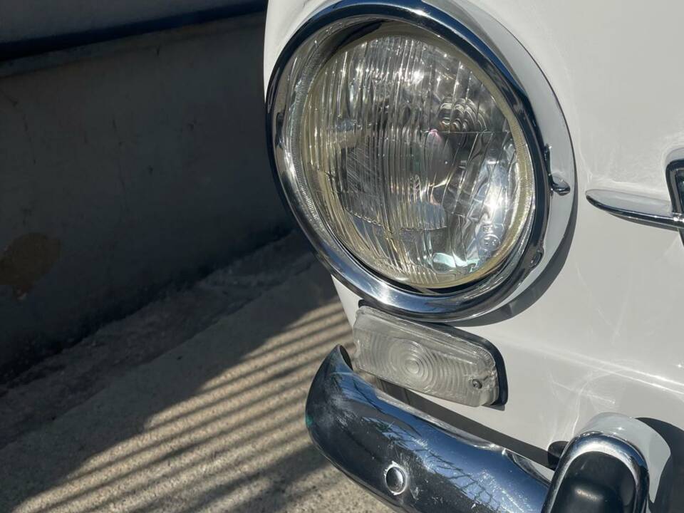 Image 28/56 of SEAT 850 Speciale (1971)