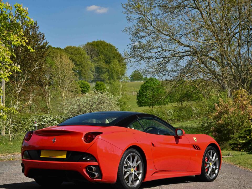 Afbeelding 14/50 van Ferrari California (2011)