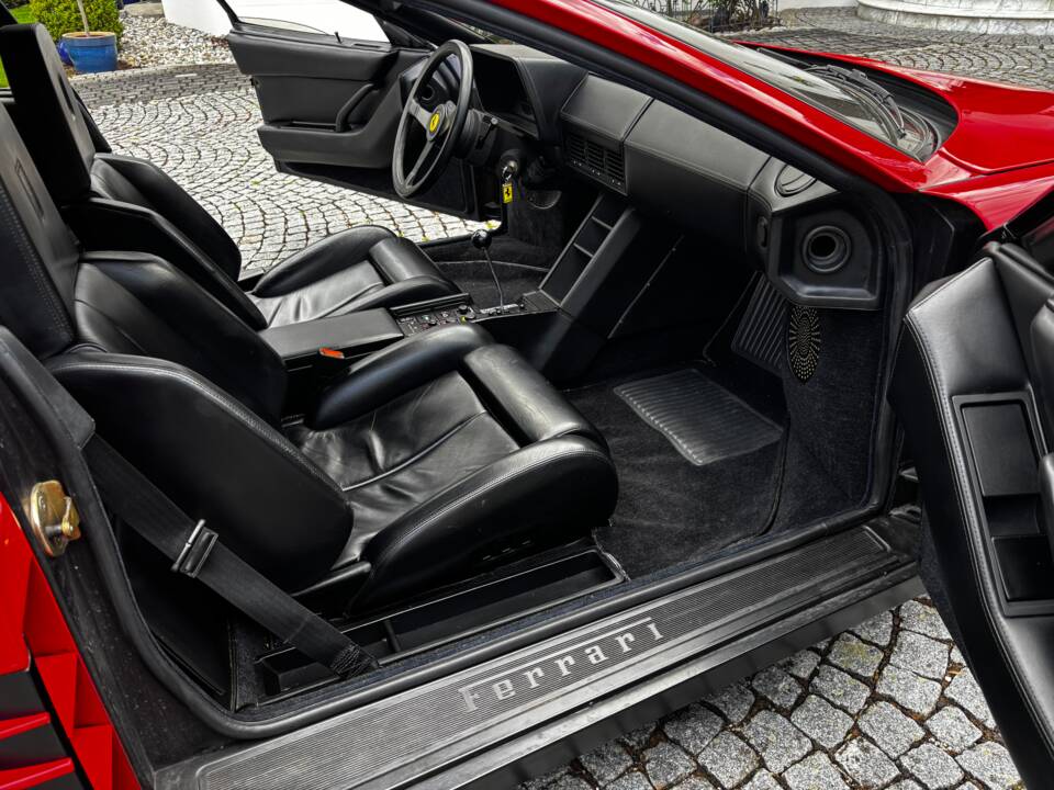 Image 15/59 of Ferrari Testarossa (1990)