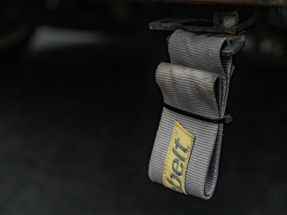 Image 26/40 of Mercedes-Benz 350 SLC (1973)