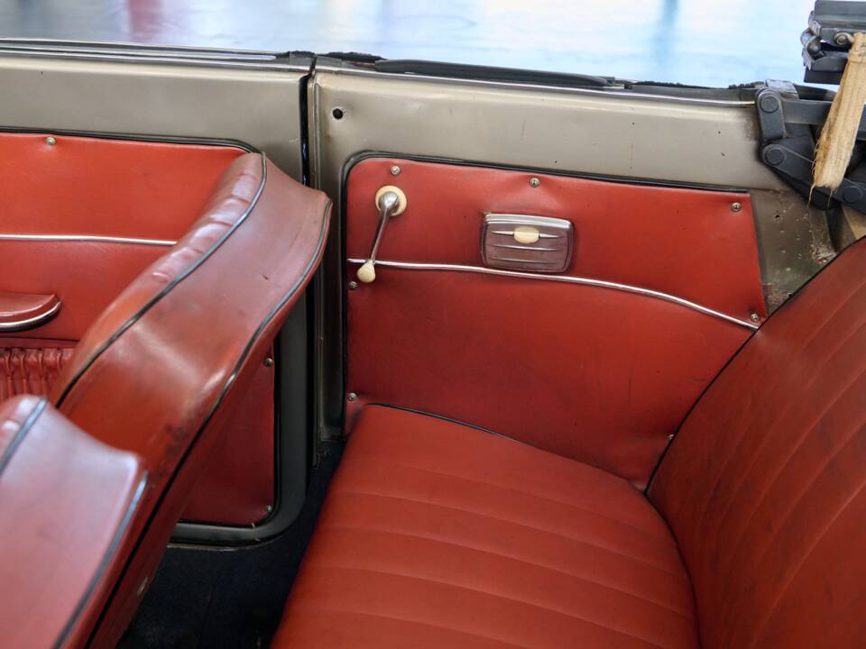 Bild 45/50 von Volkswagen Käfer 1200 Cabriolet (1957)