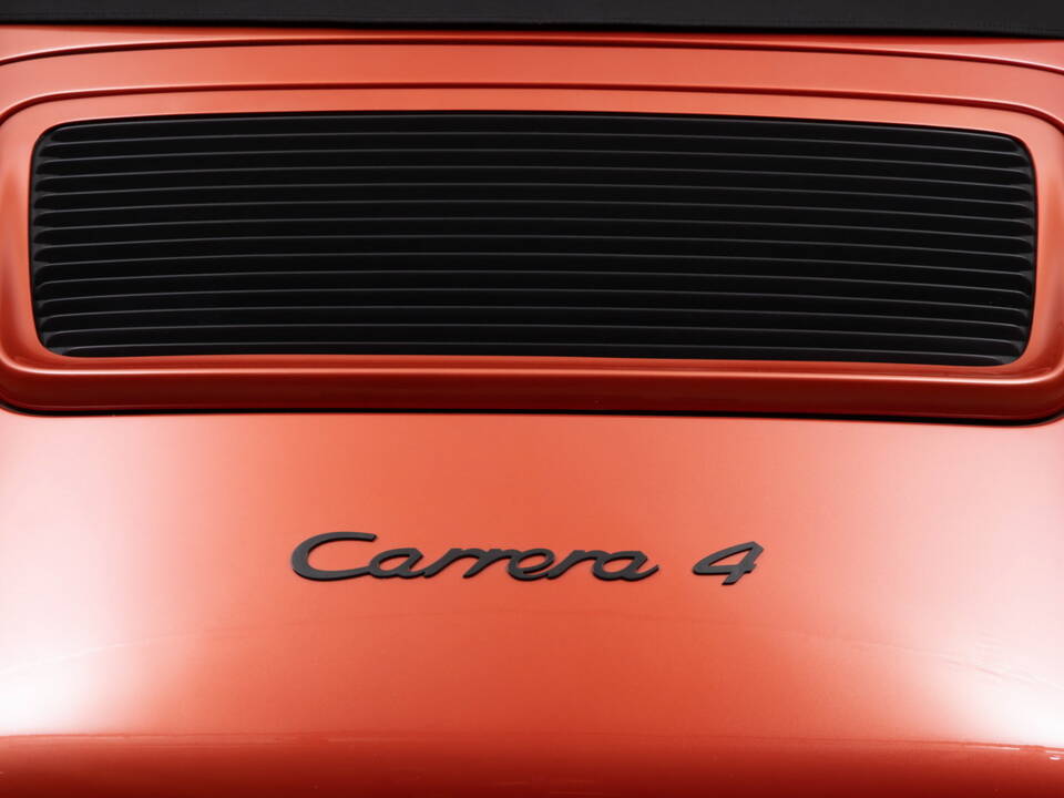 Immagine 16/34 di Porsche 911 Carrera 4 (1991)