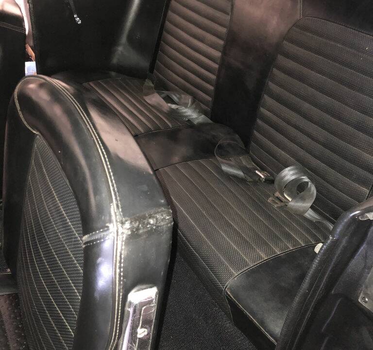 Image 6/8 of Ford Shelby GT 350 (1966)