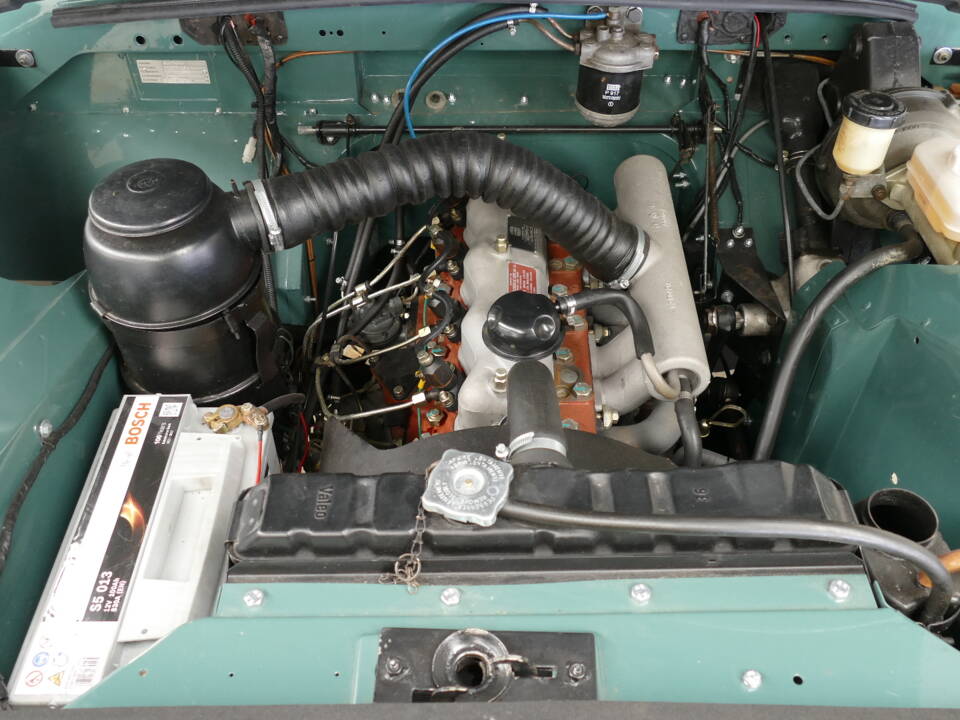 Image 14/19 de Land Rover 88 (1978)