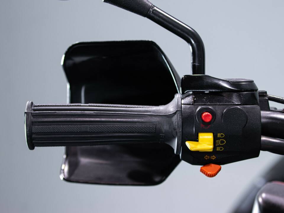 Image 33/50 of BMW DUMMY (1988)