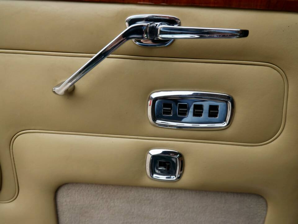 Bild 35/50 von Rolls-Royce Silver Shadow I (1967)