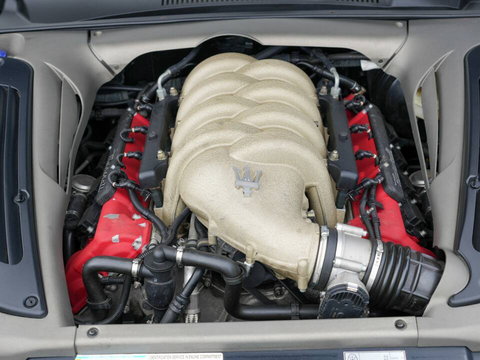 Image 4/44 of Maserati Spyder 4200 Cambiocorsa (2003)