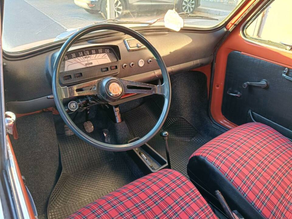 Image 5/50 of FIAT 500 L (1971)
