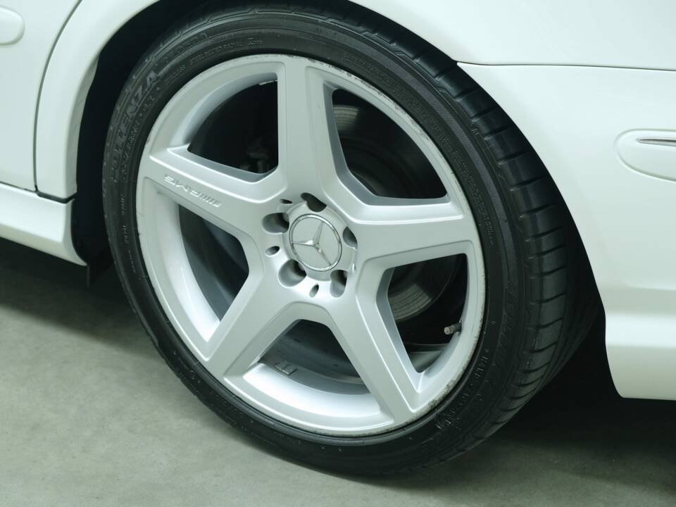 Bild 16/50 von Mercedes-Benz E 500 (2007)