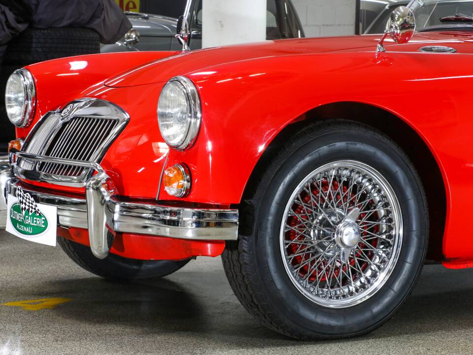 Image 8/24 of MG MGA 1500 (1959)