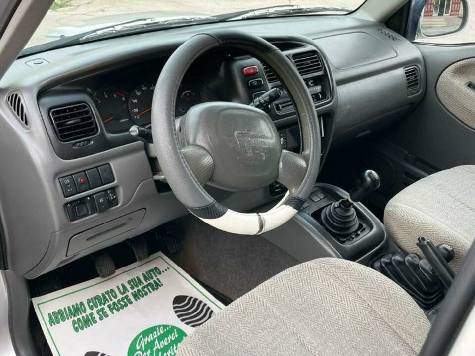 Bild 9/10 von Suzuki Grand Vitara 2.0 TDI (1999)