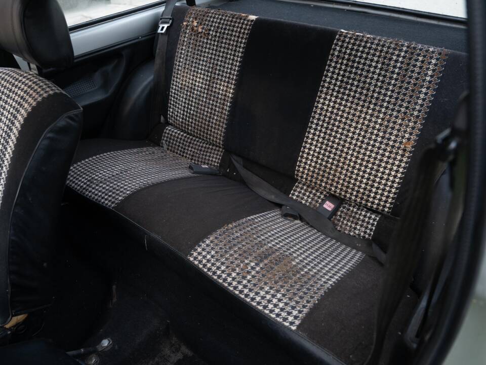 Bild 34/47 von Ford Fiesta (1980)