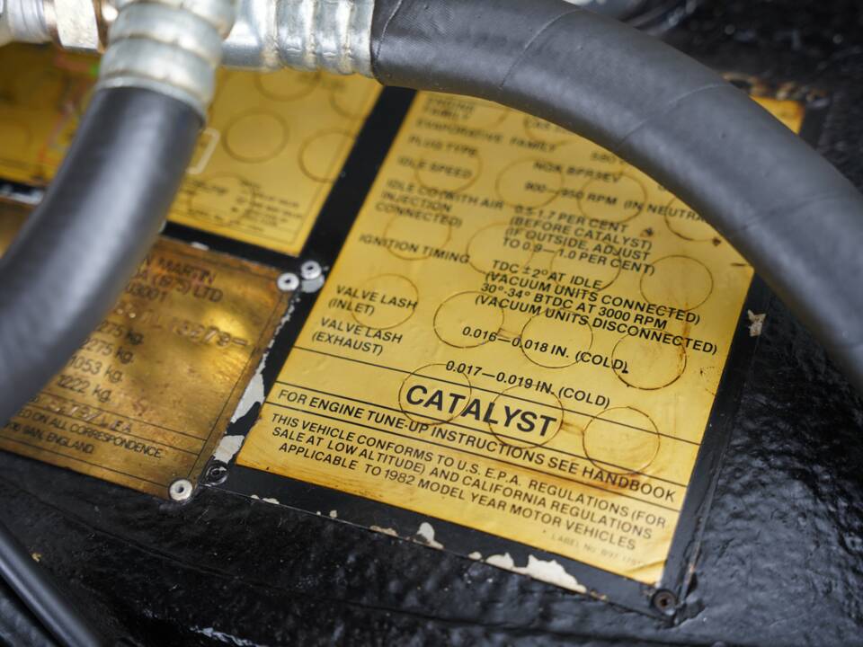 Imagen 14/50 de Aston Martin V8 Volante (1982)