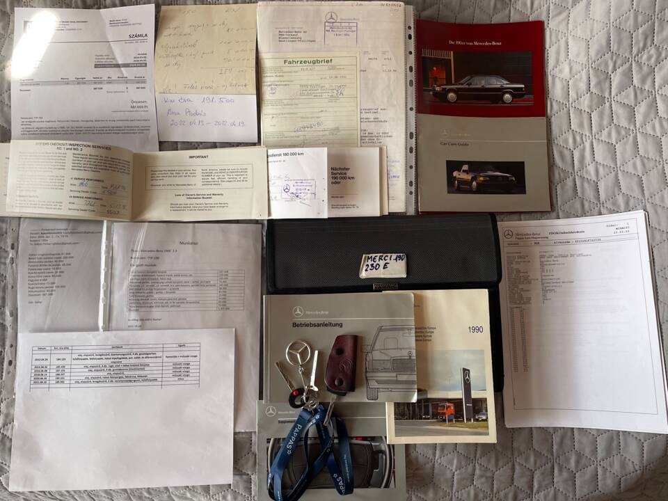 Bild 15/15 von Mercedes-Benz 190 E 2.3 (1990)