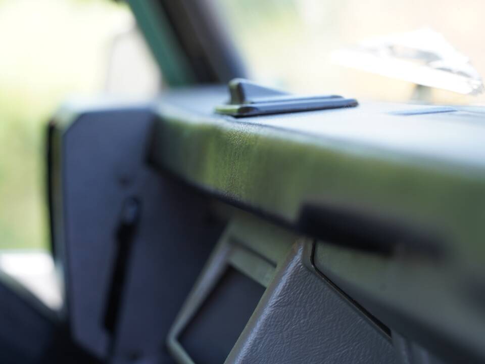 Image 19/64 of Land Rover Defender 90 Td5 (1999)