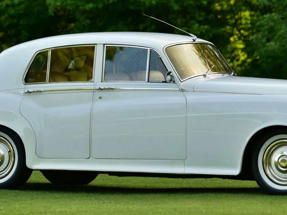 Bild 31/50 von Bentley S 2 (1961)