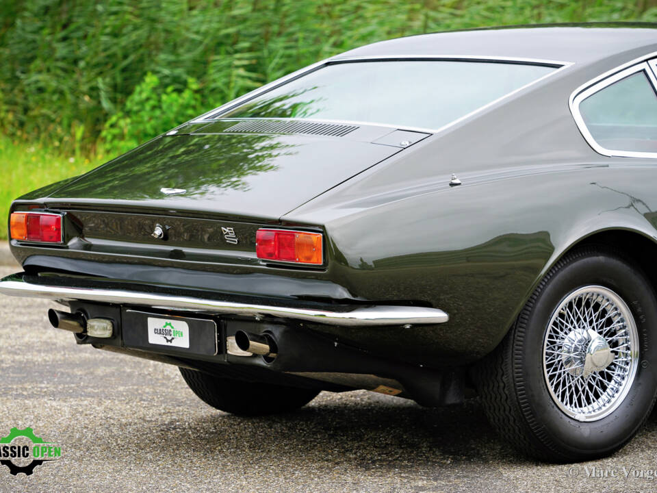 Image 38/50 of Aston Martin DBS (1970)