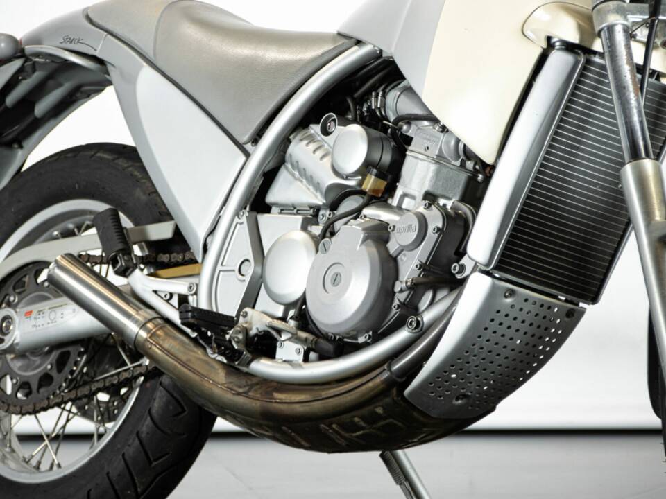 Bild 32/50 von Aprilia Moto 6.5 (2000)