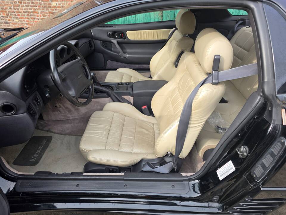 Image 19/30 of Mitsubishi 3000 GT (1992)