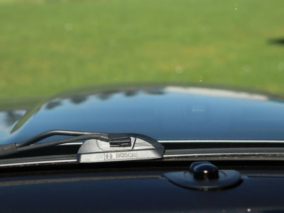 Image 40/50 of Jaguar XJ 8 4.2 (2004)