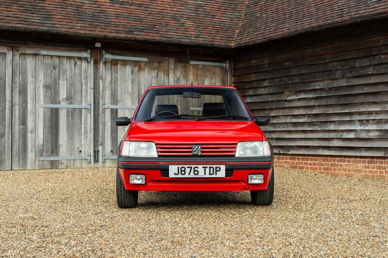 Immagine 6/50 di Peugeot 205 GTi 1.9 (1991)