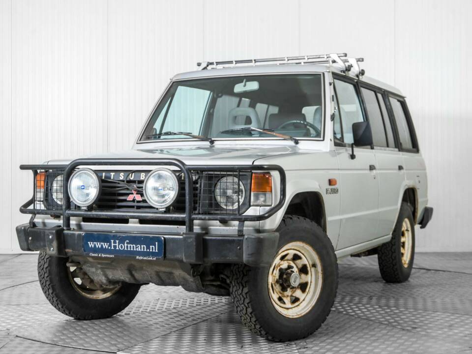Image 3/50 of Mitsubishi Shogun TD (1987)