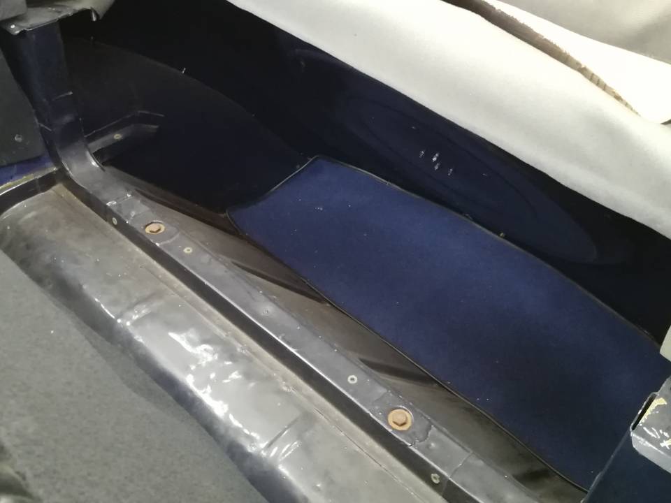 Imagen 44/50 de Mercedes-Benz 170 V Cabriolet B (1941)