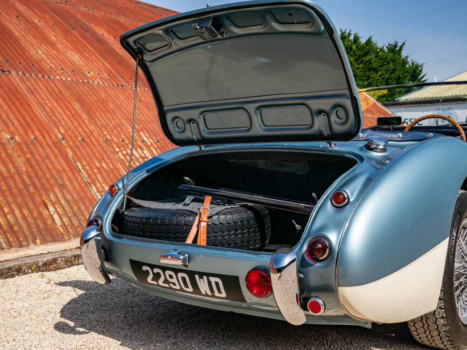 Bild 27/34 von Austin-Healey 3000 Mk II (BT7) (1961)