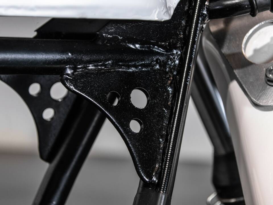 Image 18/21 of Aspes DUMMY (1974)