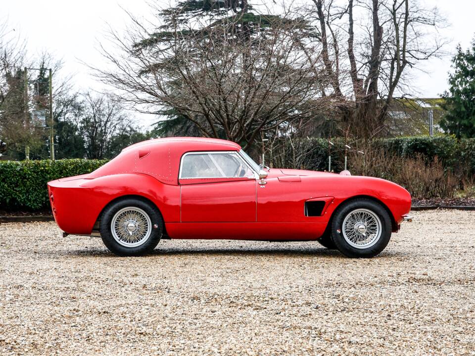 Image 18/49 of MG MGA 1850 (1960)