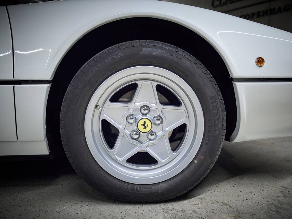 Bild 30/86 von Ferrari 308 GTSi (1982)