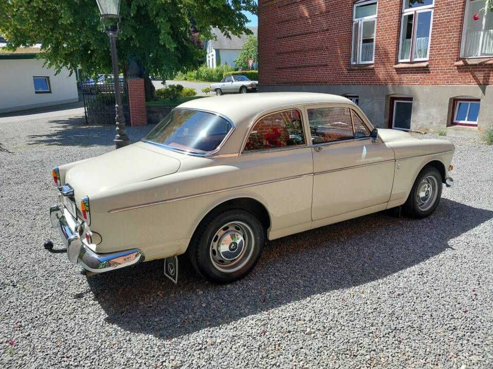 Image 6/15 of Volvo P 121 (1965)