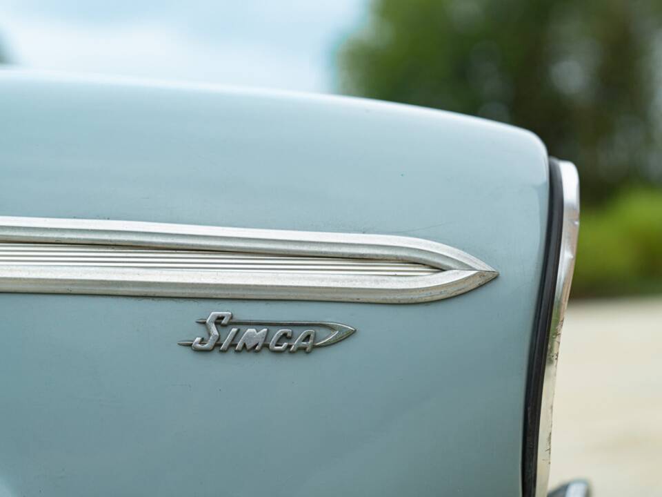 Image 21/50 of SIMCA Aronde P 60 Monthléry Spéciale (1960)