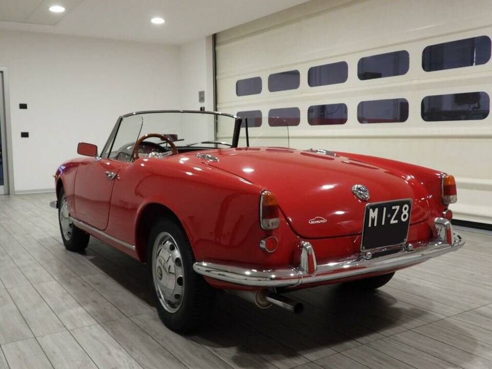 Afbeelding 4/15 van Alfa Romeo Giulietta Spider Veloce (1961)