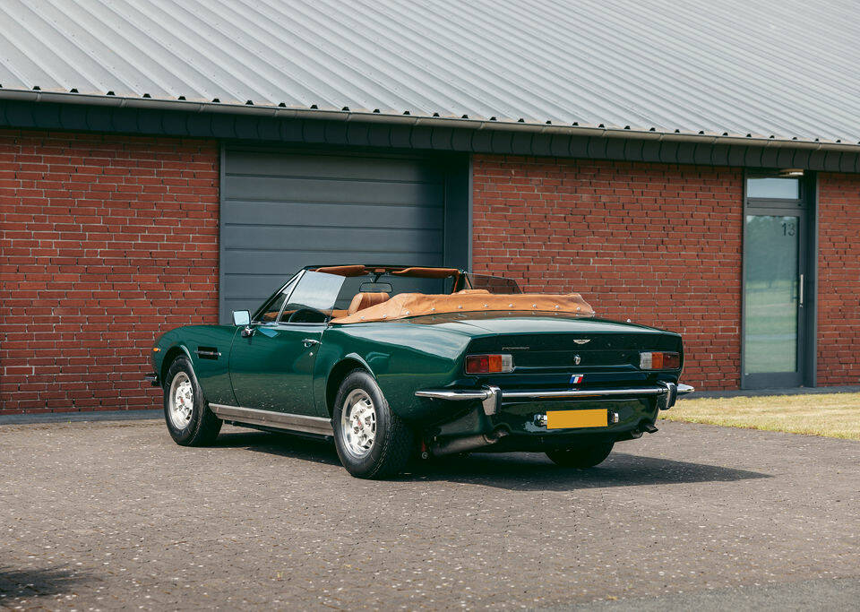 Image 4/15 of Aston Martin V8 Volante (1980)