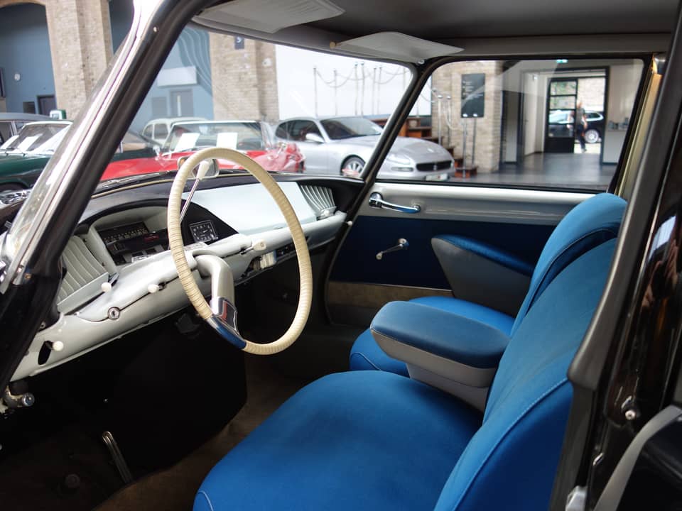 Image 14/30 of Citroën DS 19 (1959)