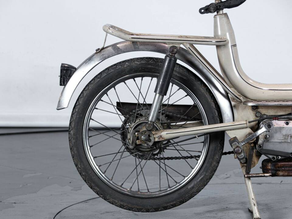 Image 10/50 of Oemmeci DUMMY (1978)