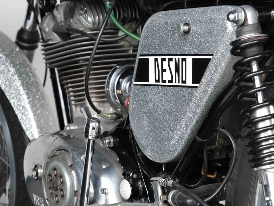 Image 15/64 of Ducati 350 Desmo (1971)